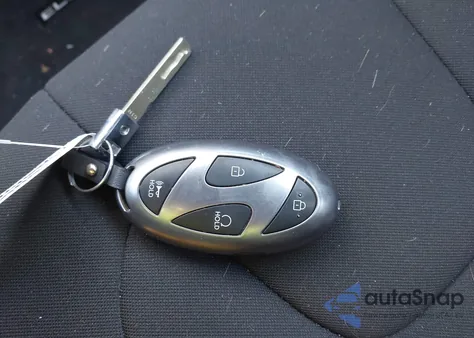 2025 Hyundai Elantra Sel Sport from USA, damaged, VIN KMHLM4DG2SU863762